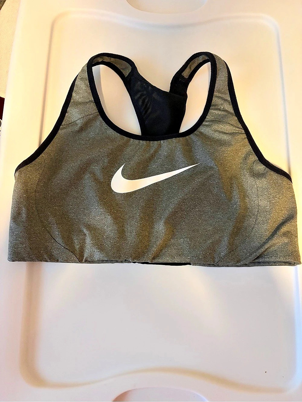 Nike Women's Gray & Black Sports Bra Like New
